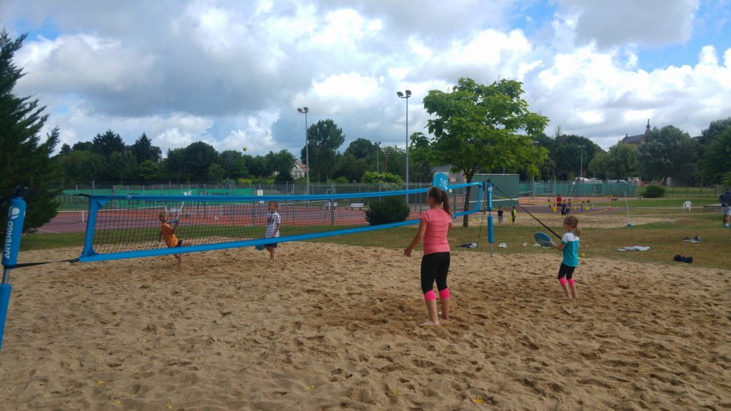 Photo du nouveau terrain de Beach Tennis au Sporting Club Avermes Tennis
